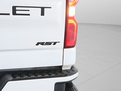 Used 2024 Chevrolet Silverado 1500 RST w/ Redline Edition AWD/4WD image 31