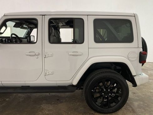 Used 2021 Jeep Wrangler Unlimited Sahara image 91