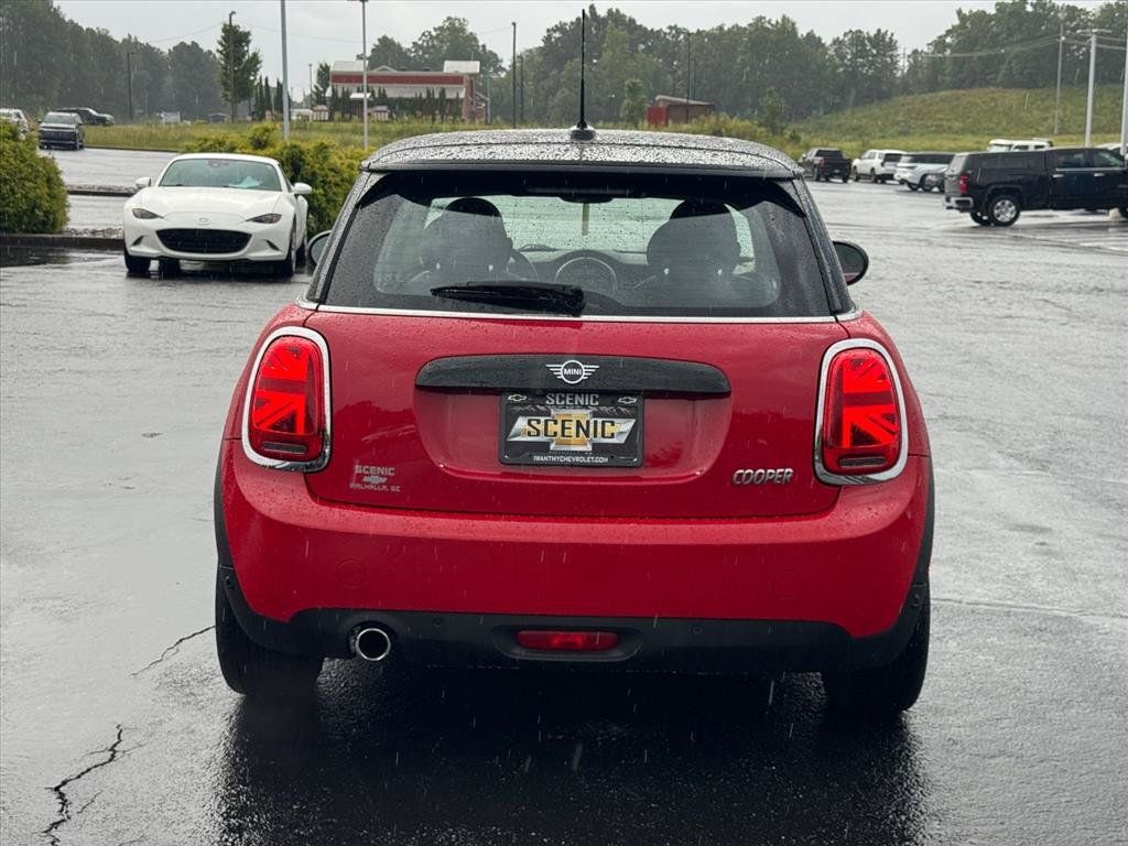 Used 2019 MINI Cooper 2-Door Hardtop FWD image 4