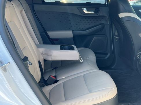 Used 2020 Ford Escape SE Sport image 15