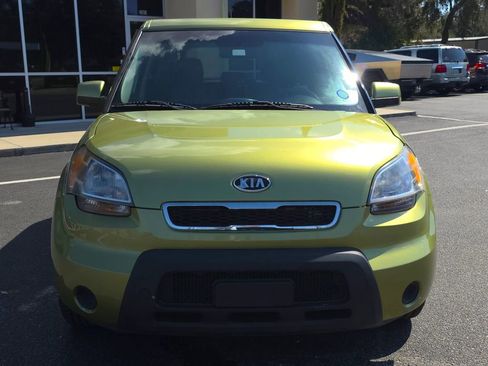 Used 2011 Kia Soul + w/ Audio Pkg image 2
