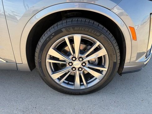 Used 2020 Cadillac XT6 Premium Luxury FWD image 8