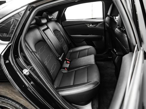 Used 2021 Kia Forte GT-Line image 34