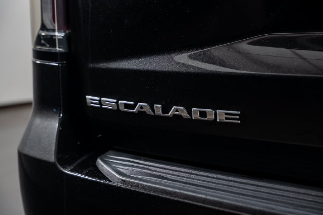 Used 2024 Cadillac Escalade V w/ LPO, Floor Liner Package AWD/4WD image 27