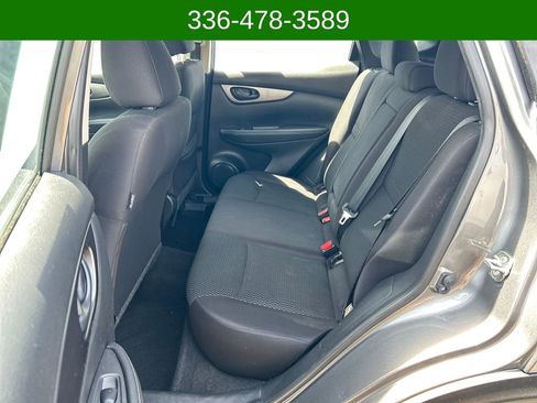 Used 2019 Nissan Rogue Sport S image 22