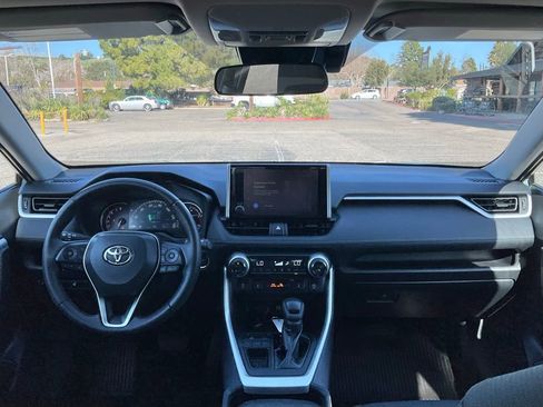 Used 2023 Toyota RAV4 XLE image 31