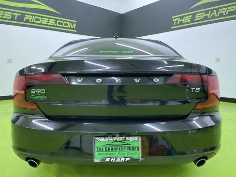 Used 2018 Volvo S90 T5 Momentum w/ Convenience Package FWD image 8
