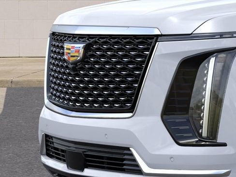 New 2026 Cadillac Escalade ESV Luxury w/ Touring Package AWD/4WD image 13