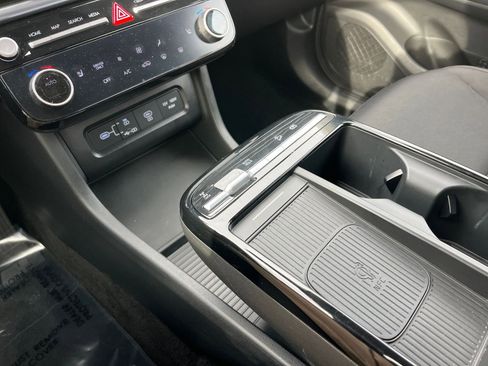 Used 2025 Hyundai Tucson Blue image 41