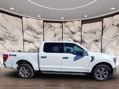Used 2021 Ford F150 Lariat w/ Equipment Group 502A High AWD/4WD image 4