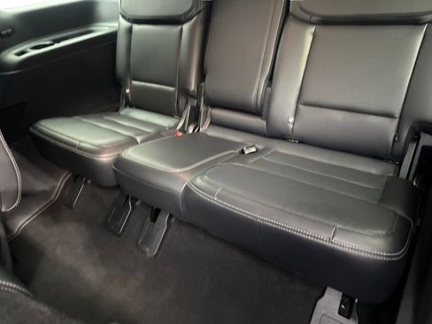 Used 2025 Ford Expedition Platinum AWD/4WD image 39