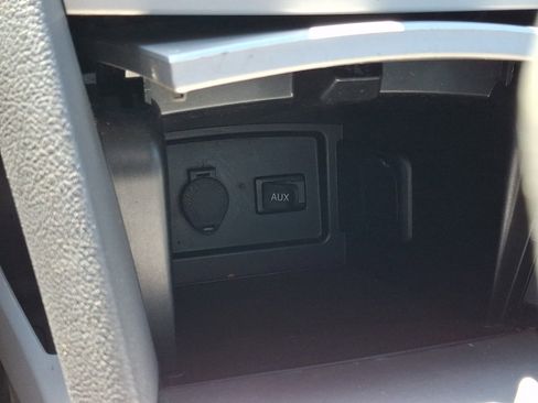 Used 2009 Toyota Camry FWD image 21