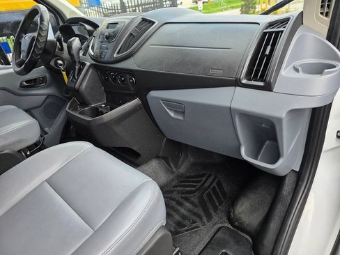 Used 2015 Ford Transit 250 148 Medium Roof RWD image 18