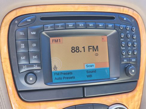 Used 2004 Mercedes-Benz SL 600 image 23