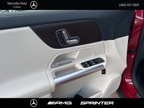 Certified 2025 Mercedes-Benz GLA 250 image 12
