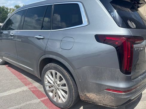 Used 2020 Cadillac XT6 Premium Luxury FWD image 9
