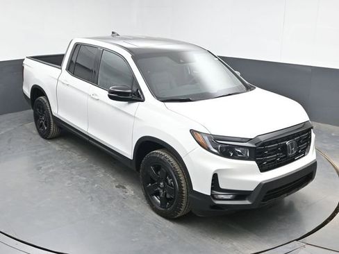 New 2026 Honda Ridgeline Black Edition image 13