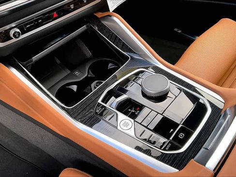 New 2026 BMW X6 xDrive40i w/ Premium Package image 7