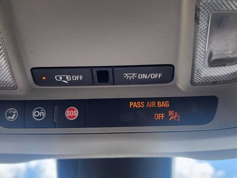 Used 2022 GMC Terrain SLE w/ LPO, Floor Liner Package FWD image 38