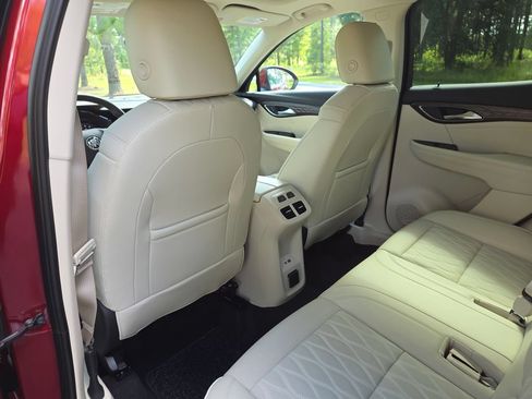 Used 2023 Buick Envision Avenir FWD image 18