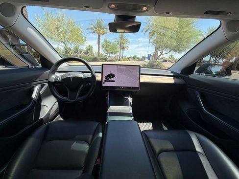 Used 2018 Tesla Model 3 Long Range RWD image 11