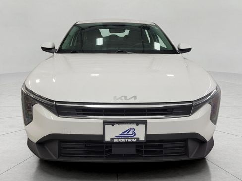 Used 2025 Kia K4 FWD image 14
