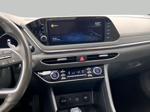 Used 2022 Hyundai Sonata Limited w/ Preferred Accessory Package FWD image 7