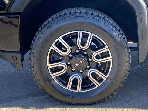 Used 2023 GMC Sierra 3500 AT4 w/ AT4 Premium Plus Package image 29