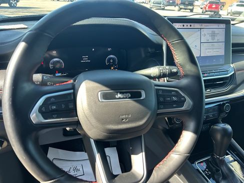 Used 2022 Jeep Compass Trailhawk w/ Trailhawk Elite Group image 23