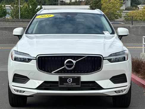 Used 2021 Volvo XC60 T6 Momentum w/ Premium Package AWD/4WD image 10