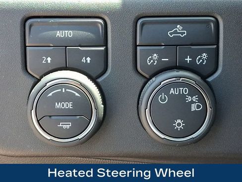 Used 2023 Chevrolet Silverado 1500 LT AWD/4WD image 9