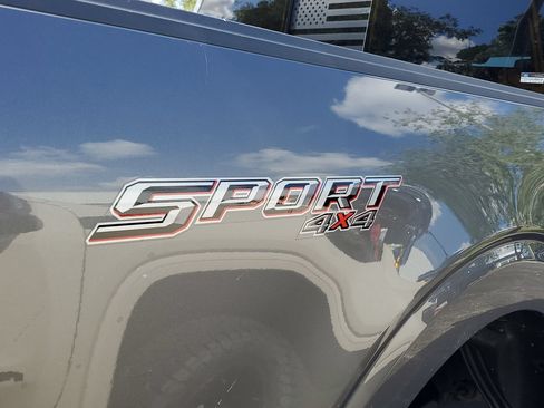 Used 2022 Ford F150 Lariat AWD/4WD image 8