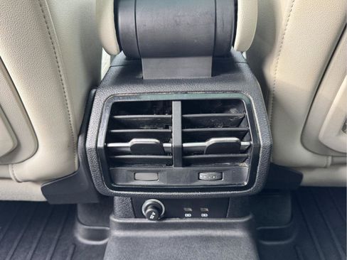 Used 2022 Audi Q3 2.0T Premium Plus w/ Premium Plus Package image 20