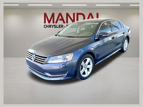 Used 2012 Volkswagen Passat 2.5 SE FWD image 1