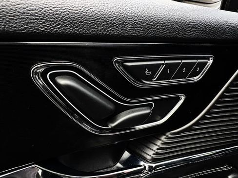 Used 2021 Lincoln Corsair FWD image 15