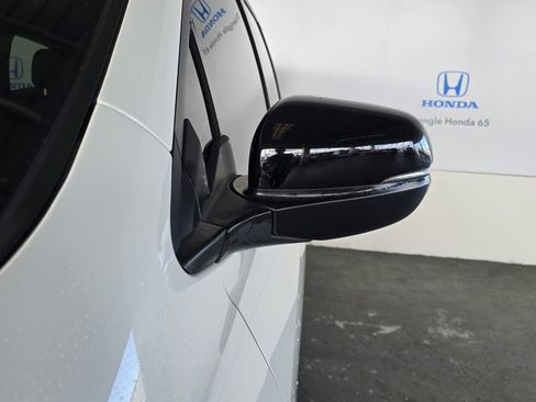 Used 2022 Honda Pilot Sport image 10