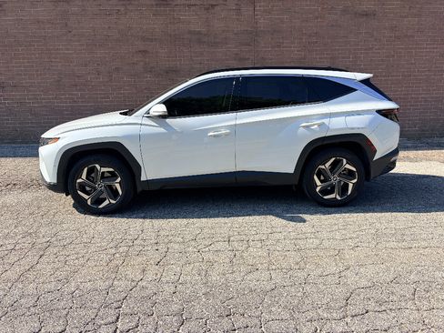 Used 2022 Hyundai Tucson Limited AWD/4WD image 3