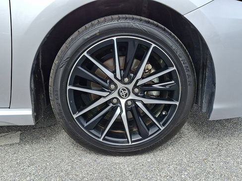 Used 2024 Toyota Camry SE image 8