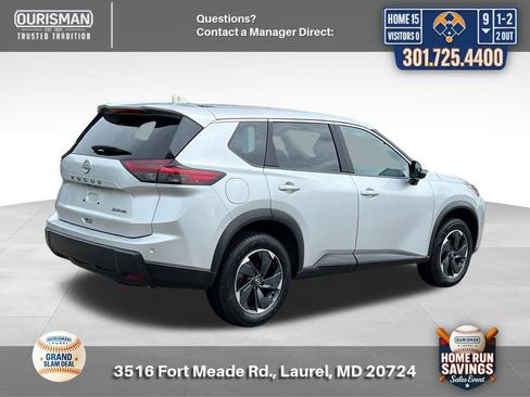 Used 2024 Nissan Rogue SV AWD/4WD image 3