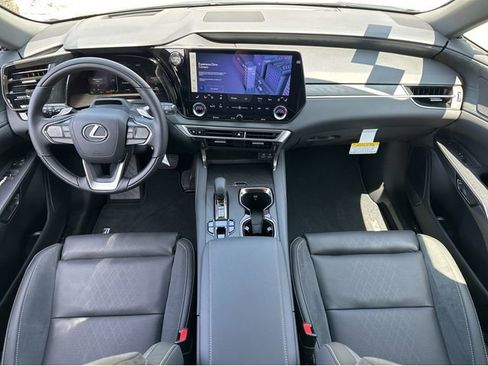 New 2026 Lexus RX 450h AWD image 8