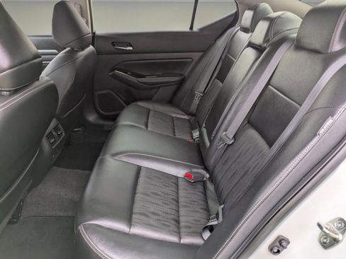 Used 2021 Nissan Altima 2.5 SL image 11