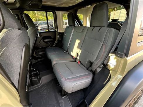 New 2025 Jeep Wrangler Unlimited Rubicon image 11