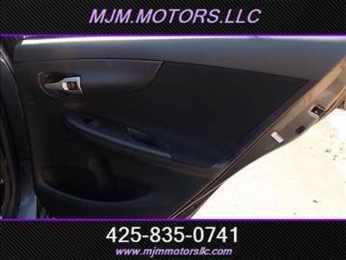 Used 2010 Toyota Corolla S image 16