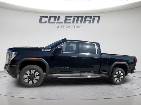 Used 2025 GMC Sierra 2500 Denali w/ Technology Package AWD/4WD image 2