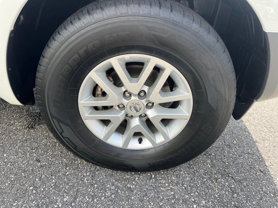 Used 2020 Nissan Frontier SV AWD/4WD image 24