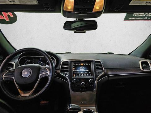 Used 2014 Jeep Grand Cherokee Limited w/ Luxury Group II RWD image 18