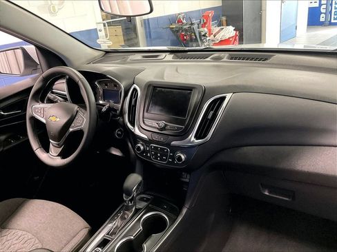 Used 2024 Chevrolet Equinox LT AWD/4WD image 14