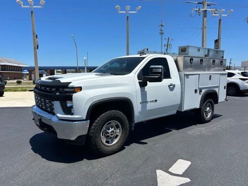 Used 2023 Chevrolet Silverado 2500 W/T w/ WT Convenience Package AWD/4WD image 3