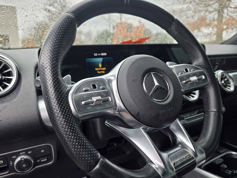 Used 2022 Mercedes-Benz GLB 35 AMG 4MATIC image 16