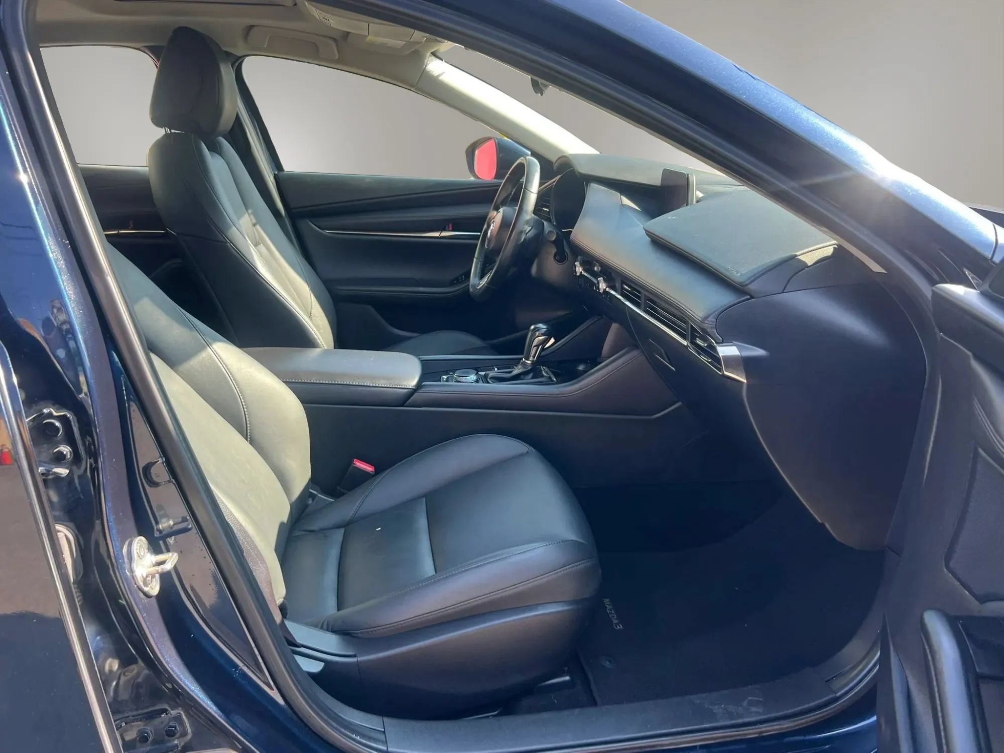 Used 2024 MAZDA MAZDA3 s FWD image 31